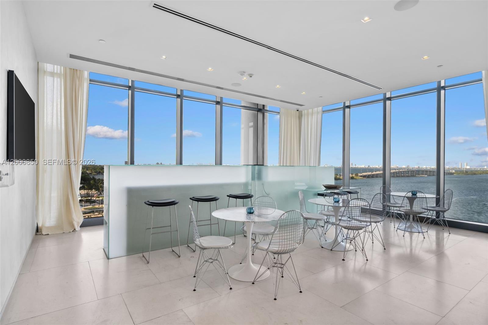 3131 NE 7th Ave # 3306