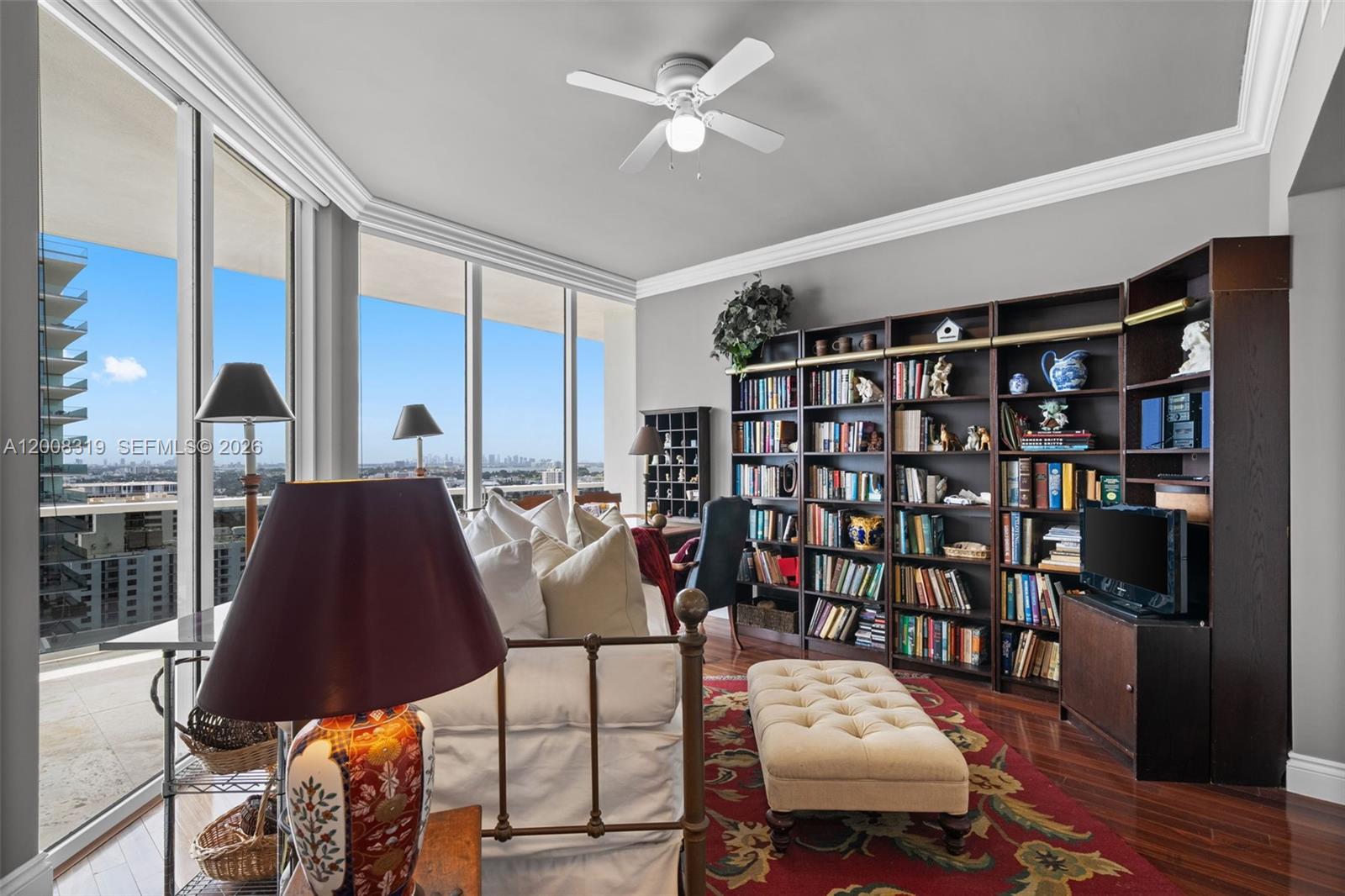 10225 Collins Ave # 2004