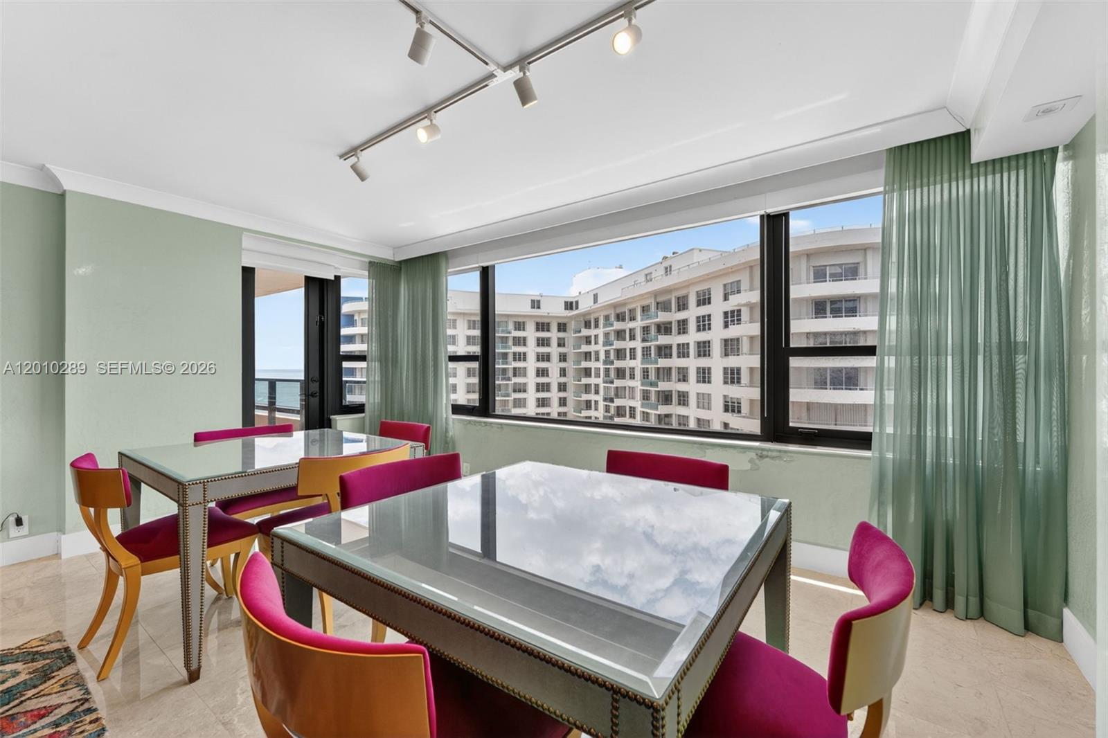 5225 Collins Ave # 1519