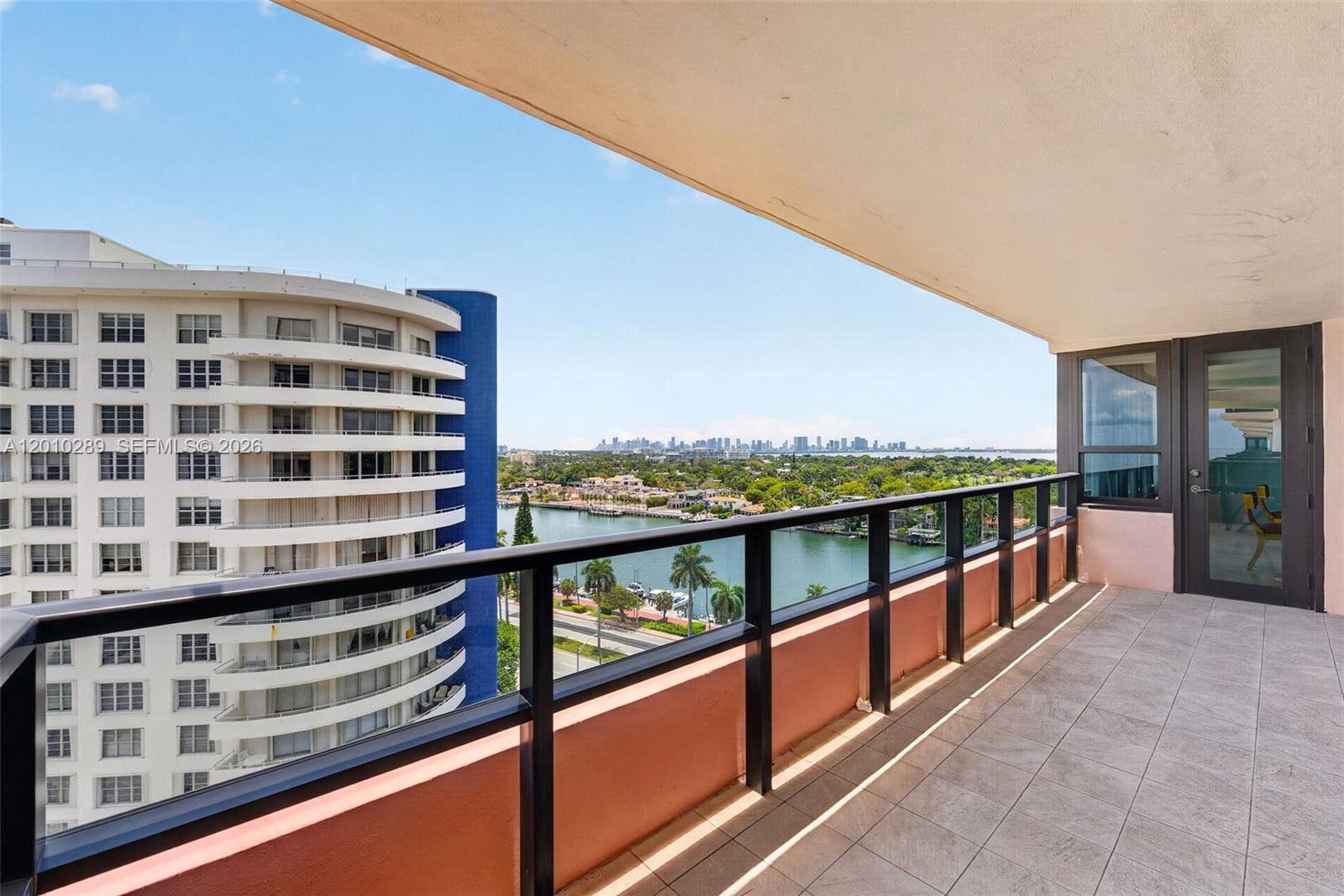 5225 Collins Ave # 1519