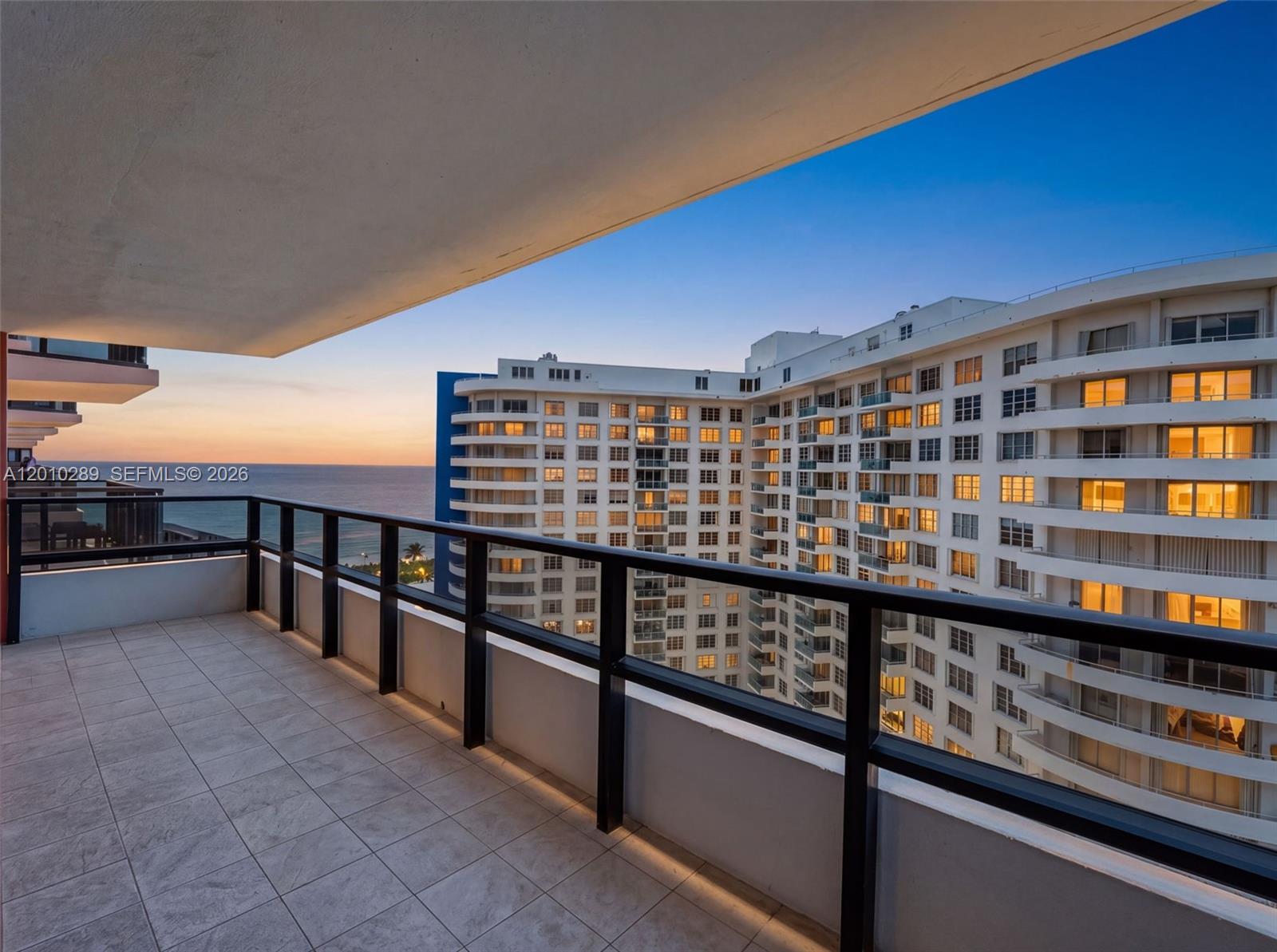 5225 Collins Ave # 1519