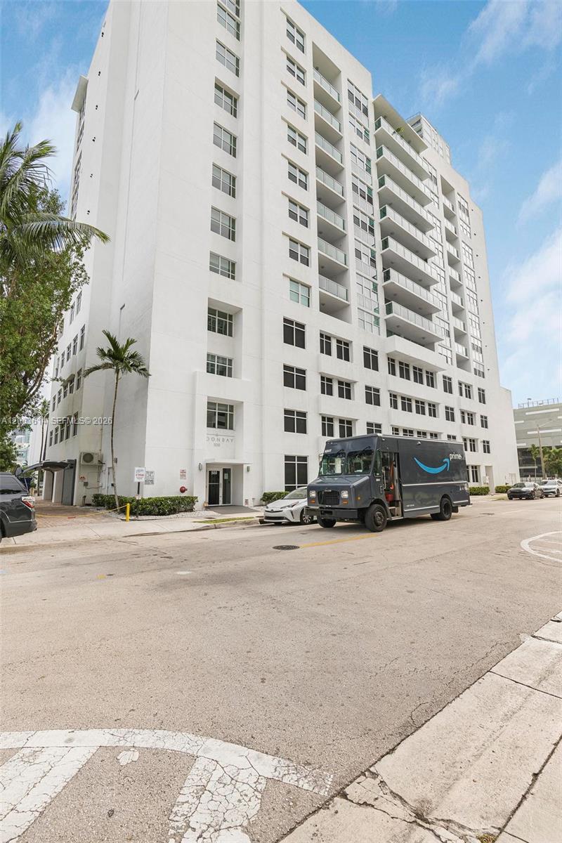 500 NE 29th St # 706