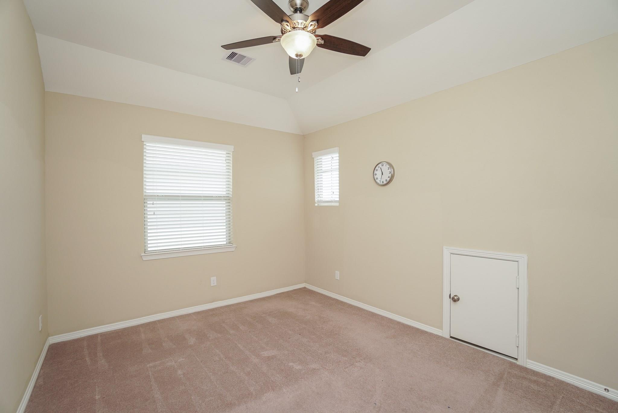 3434 Norwich Gardens Lane