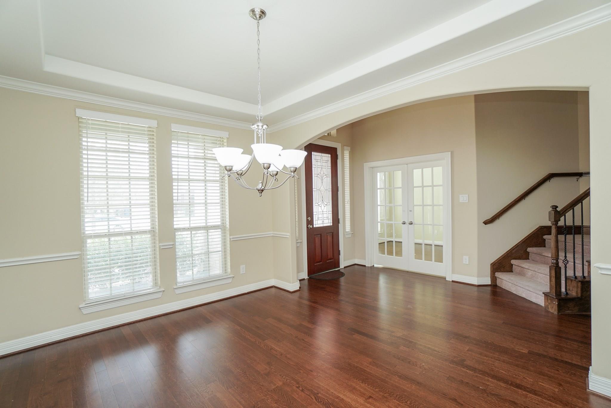 3434 Norwich Gardens Lane