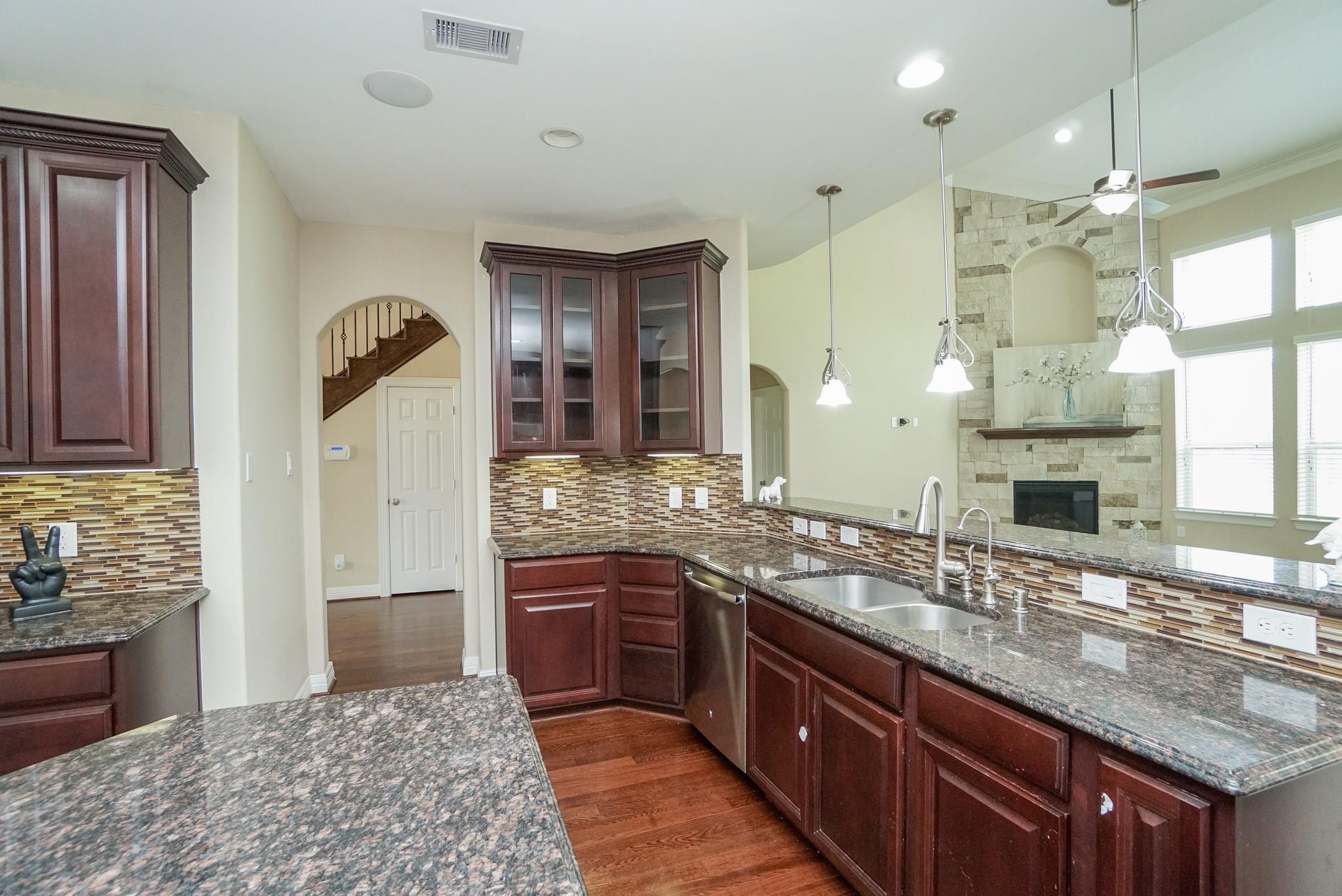 3434 Norwich Gardens Lane
