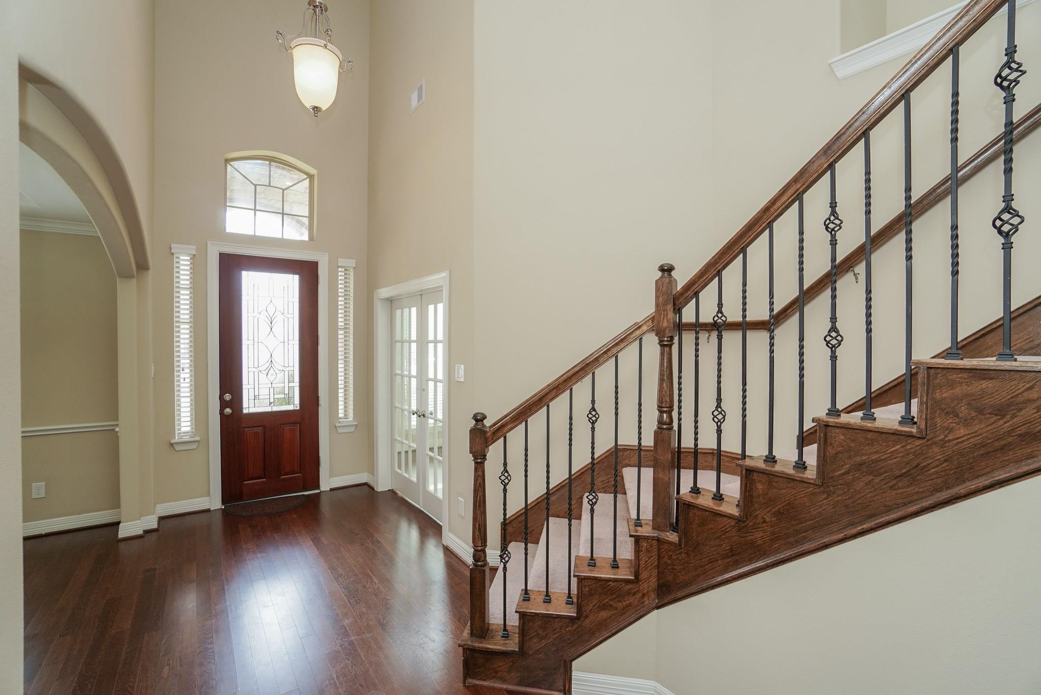 3434 Norwich Gardens Lane