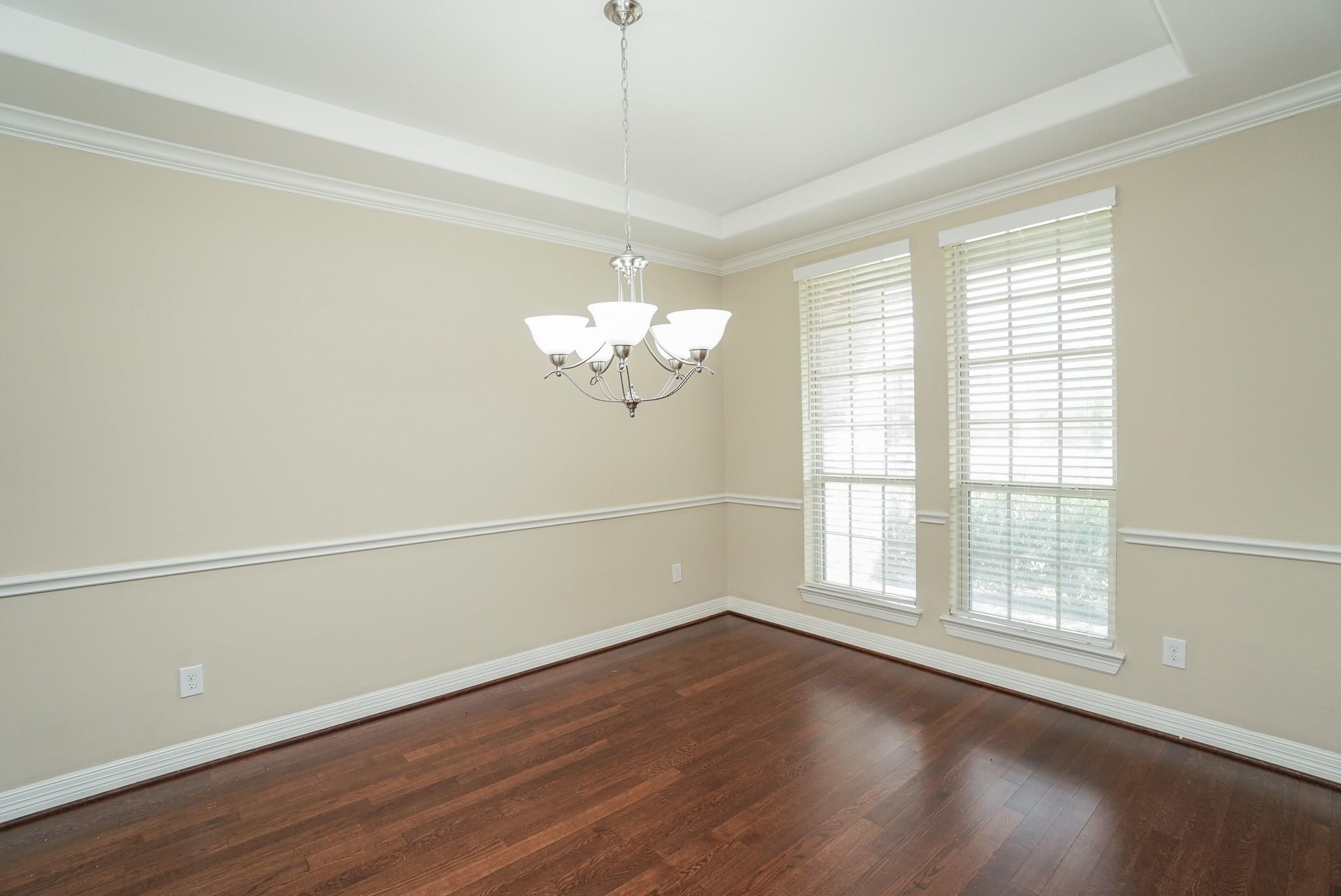 3434 Norwich Gardens Lane