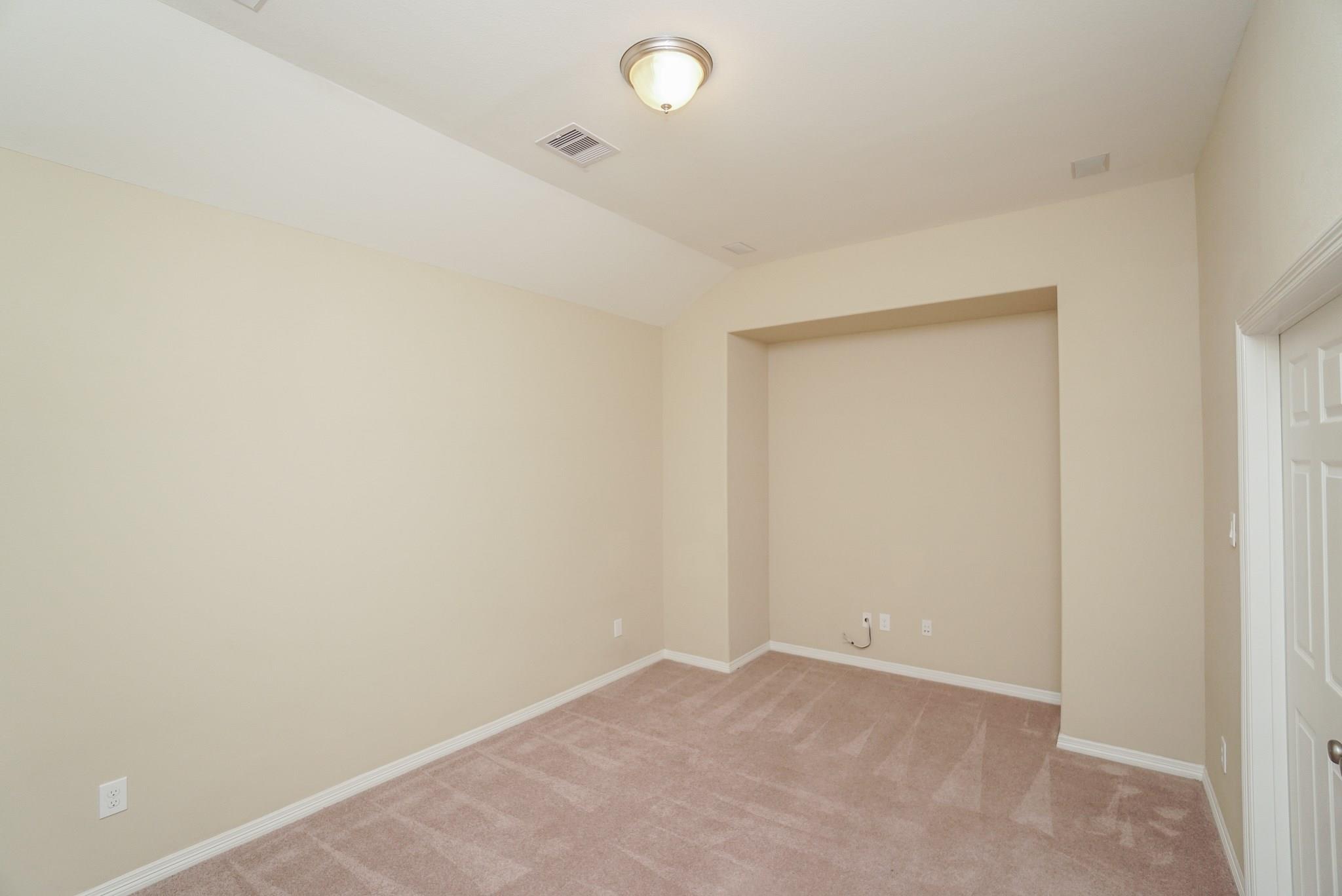 3434 Norwich Gardens Lane