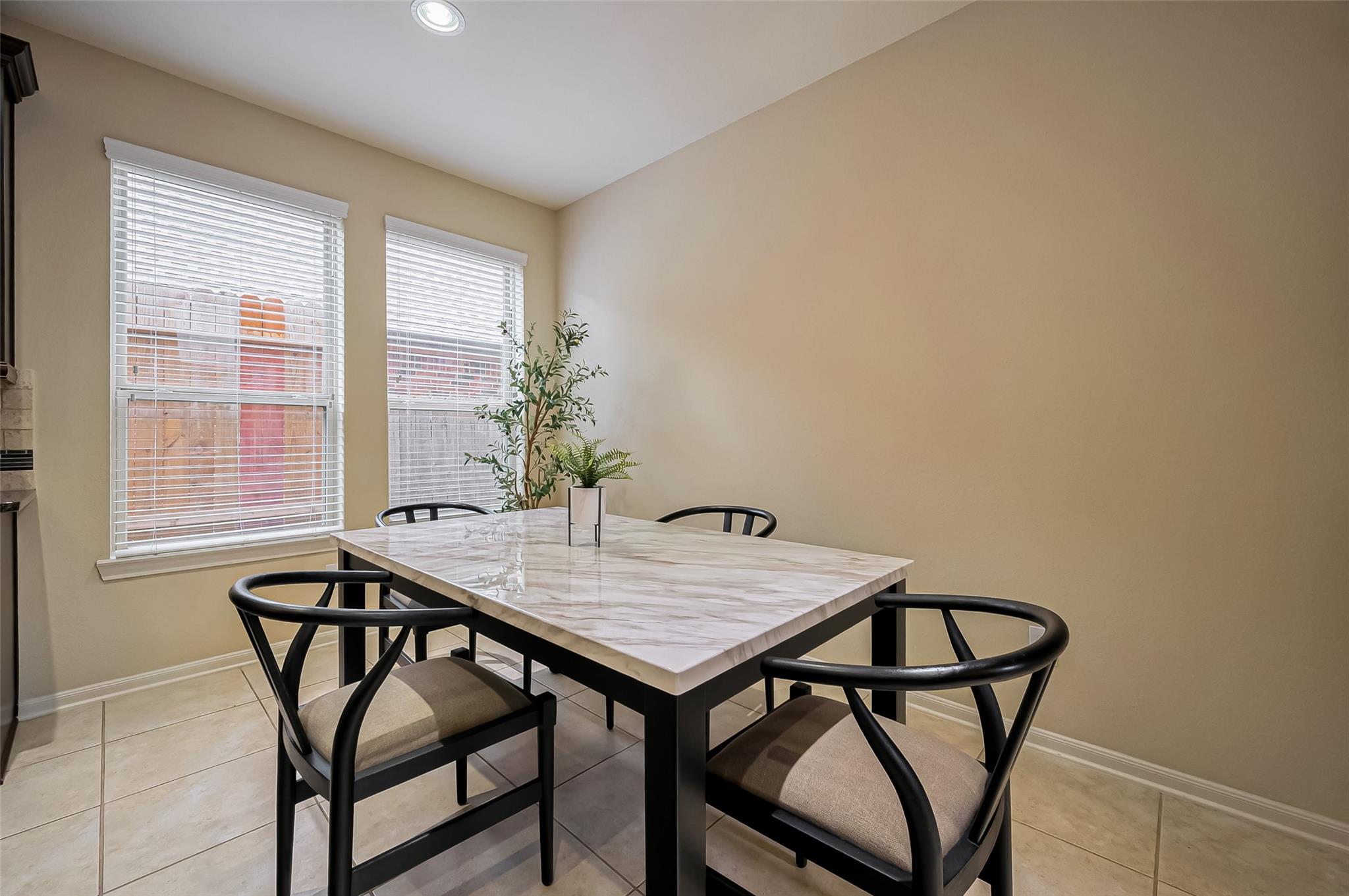 19330 N Cottonwood Green Lane