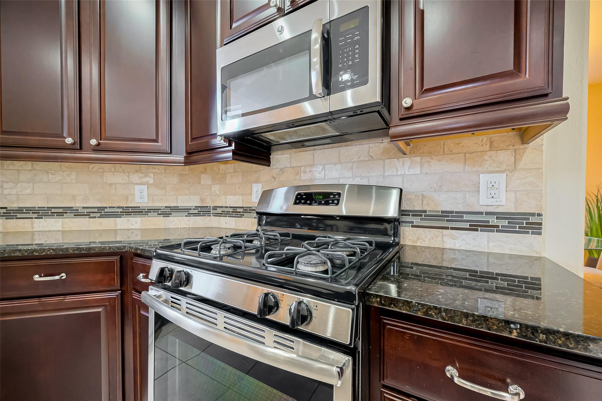 19330 N Cottonwood Green Lane