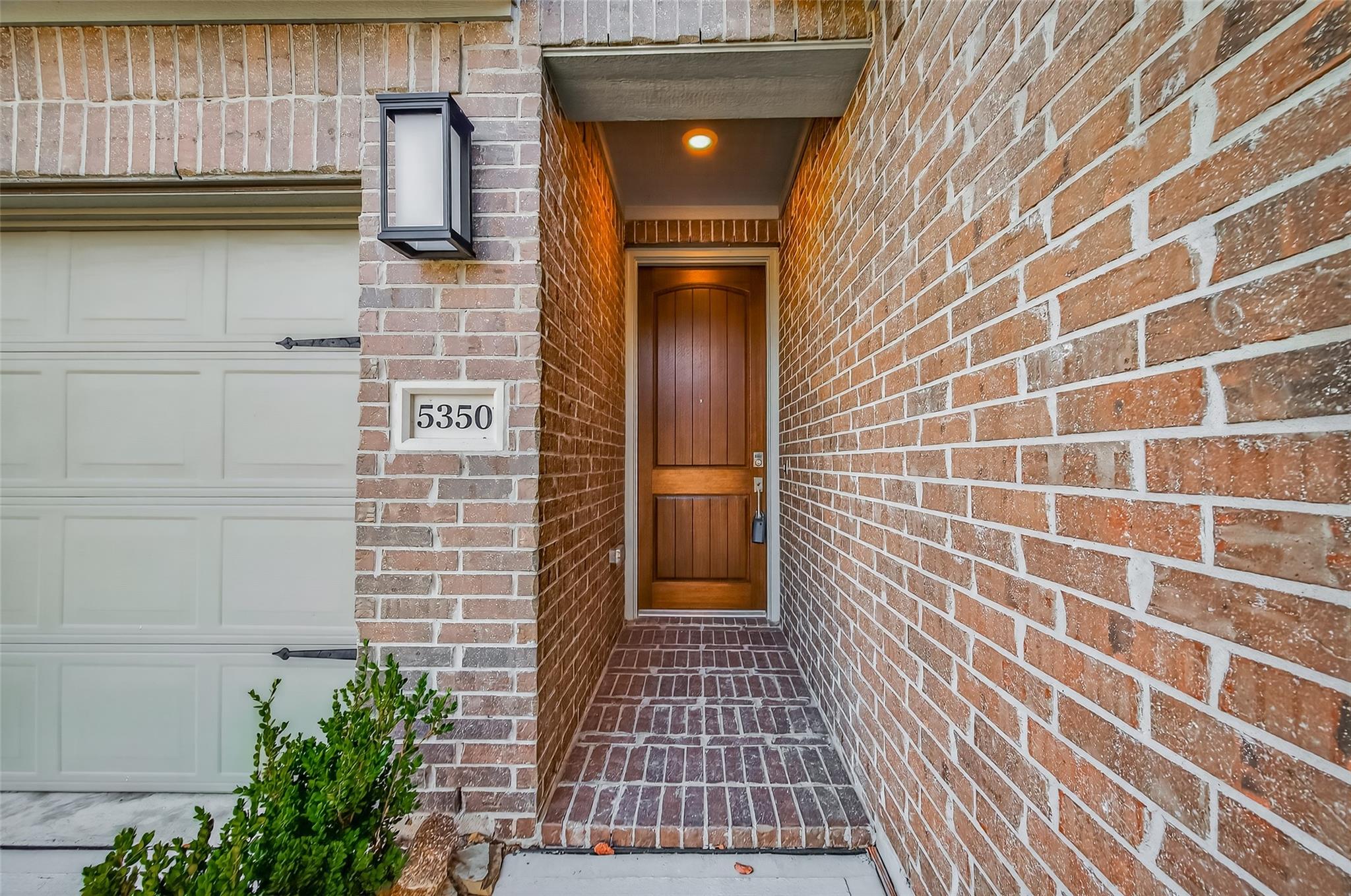 5350 Lantana River Lane