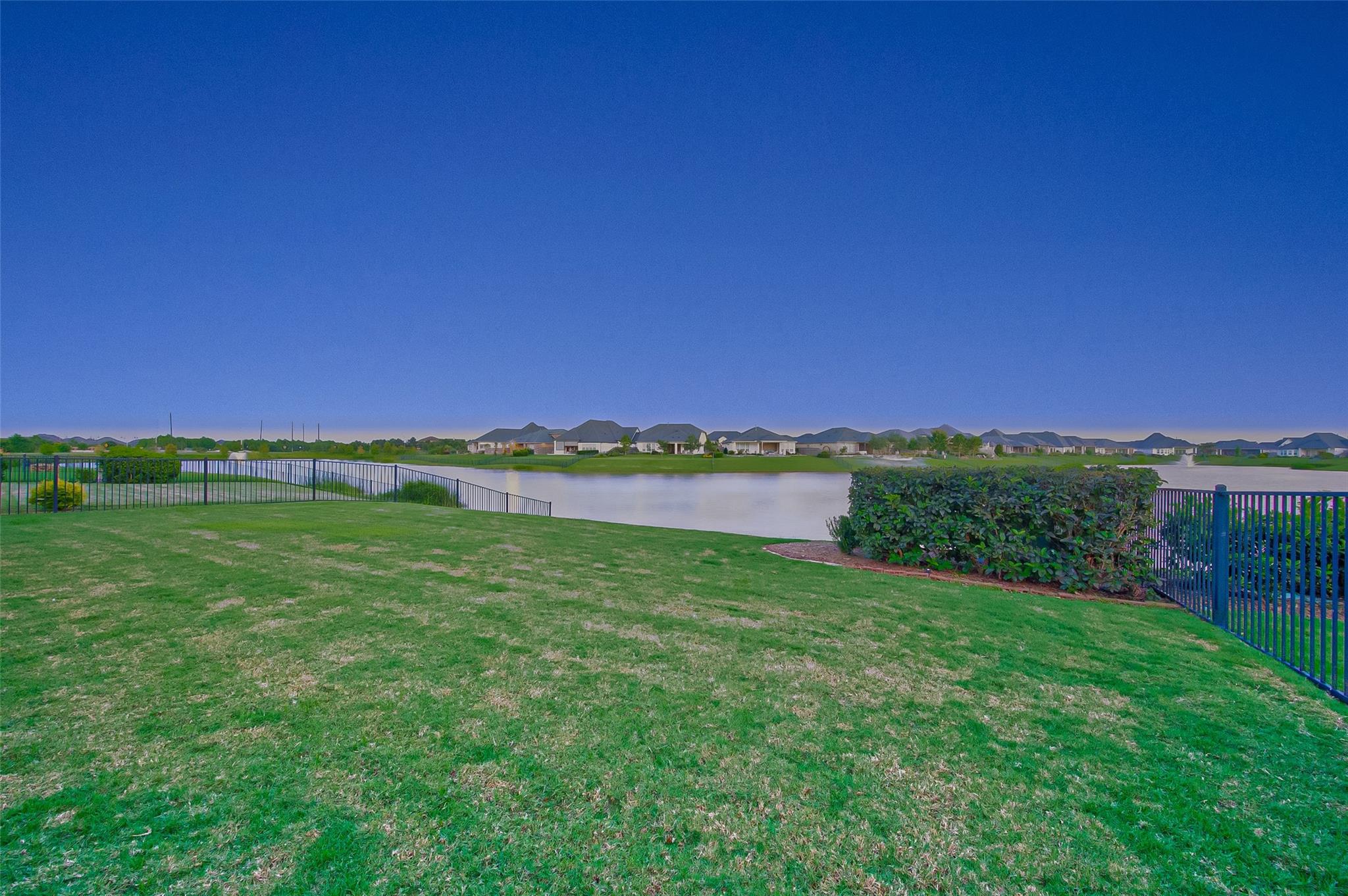28913 Autumn Shore Drive