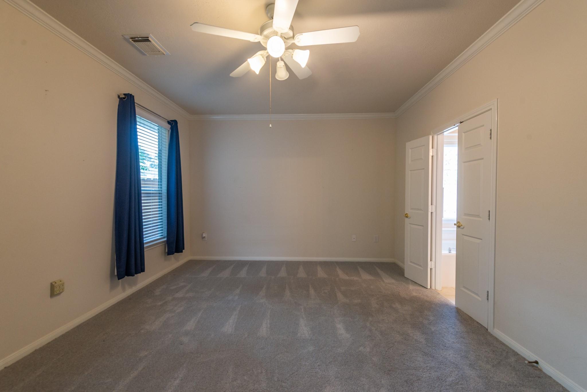 5306 Thorngate Court