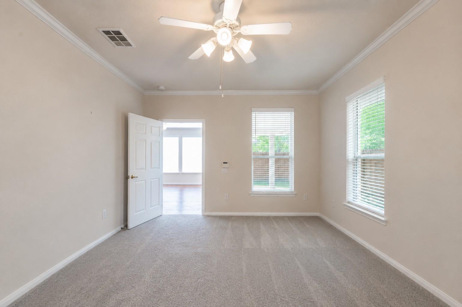 5306 Thorngate Court