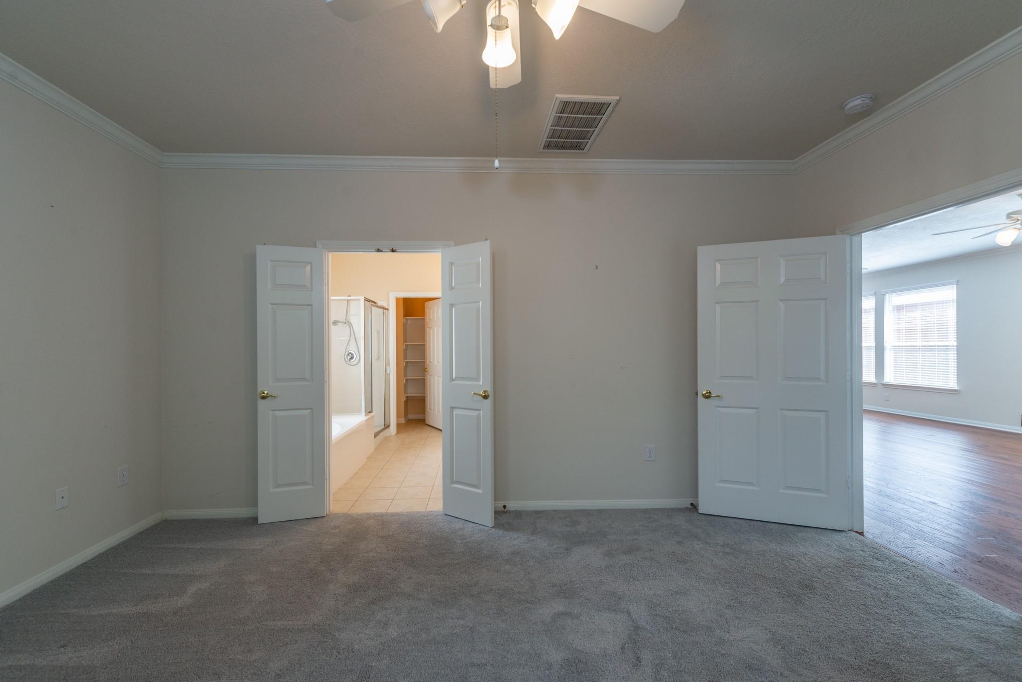 5306 Thorngate Court