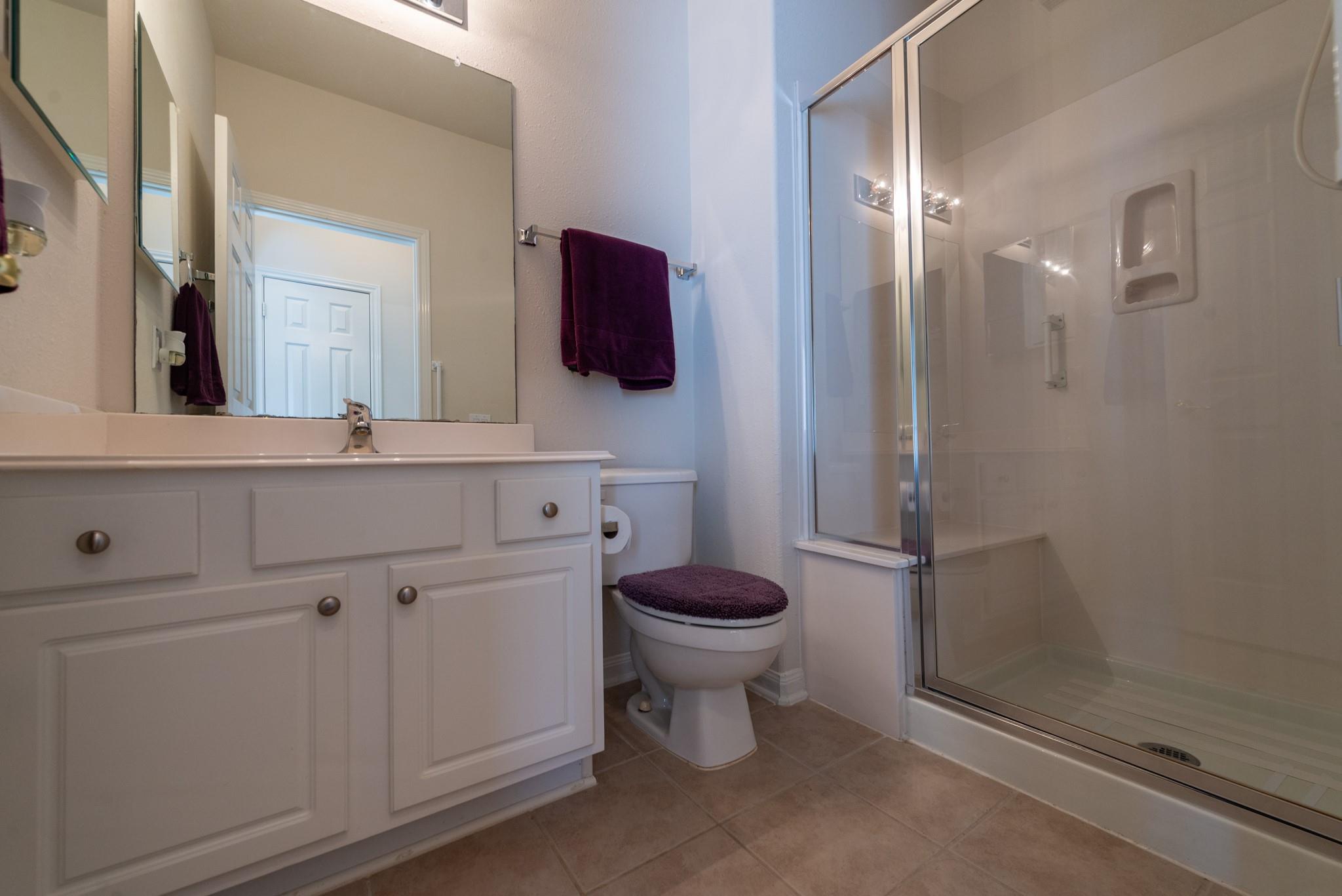 5306 Thorngate Court