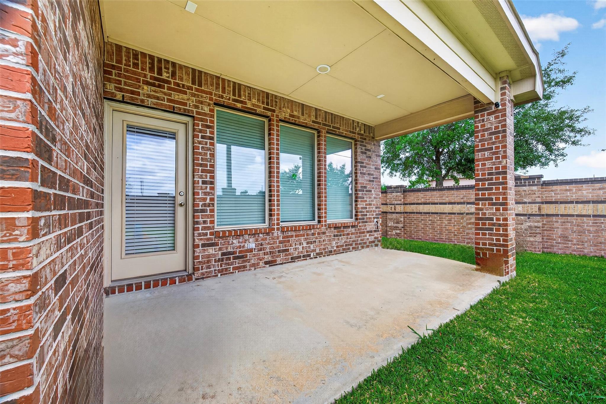 3703 Daintree Park Drive