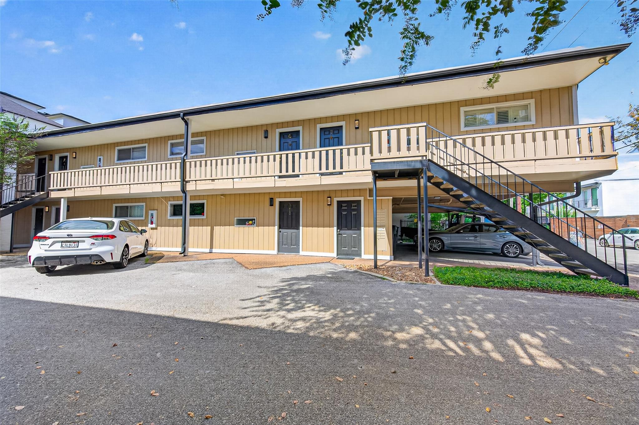 1418 Vermont Street # 2