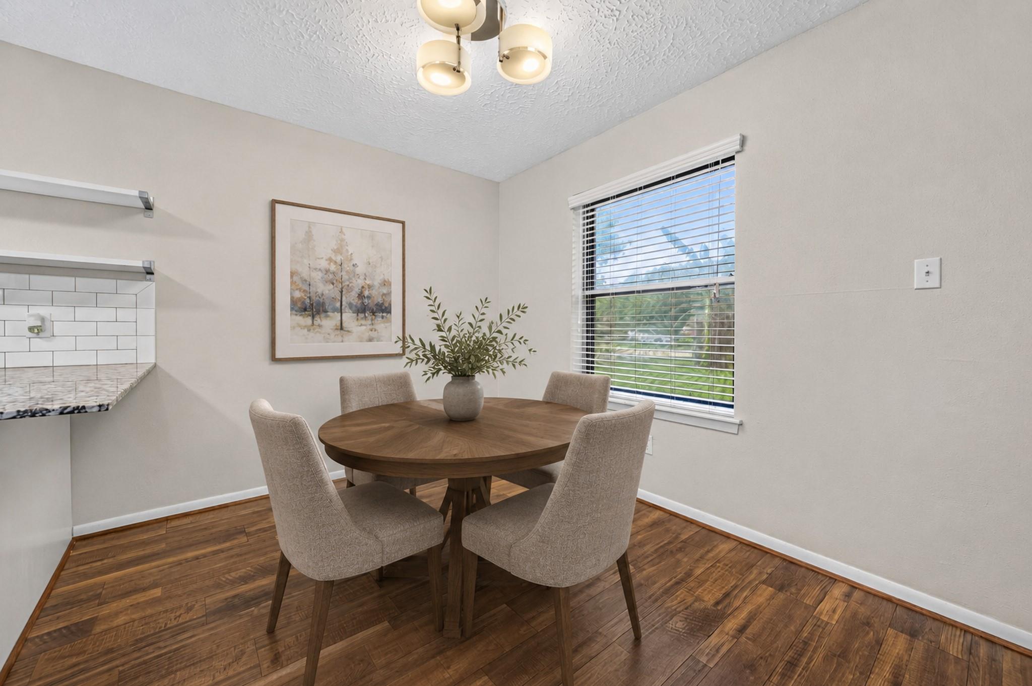 5346 King Richard Drive