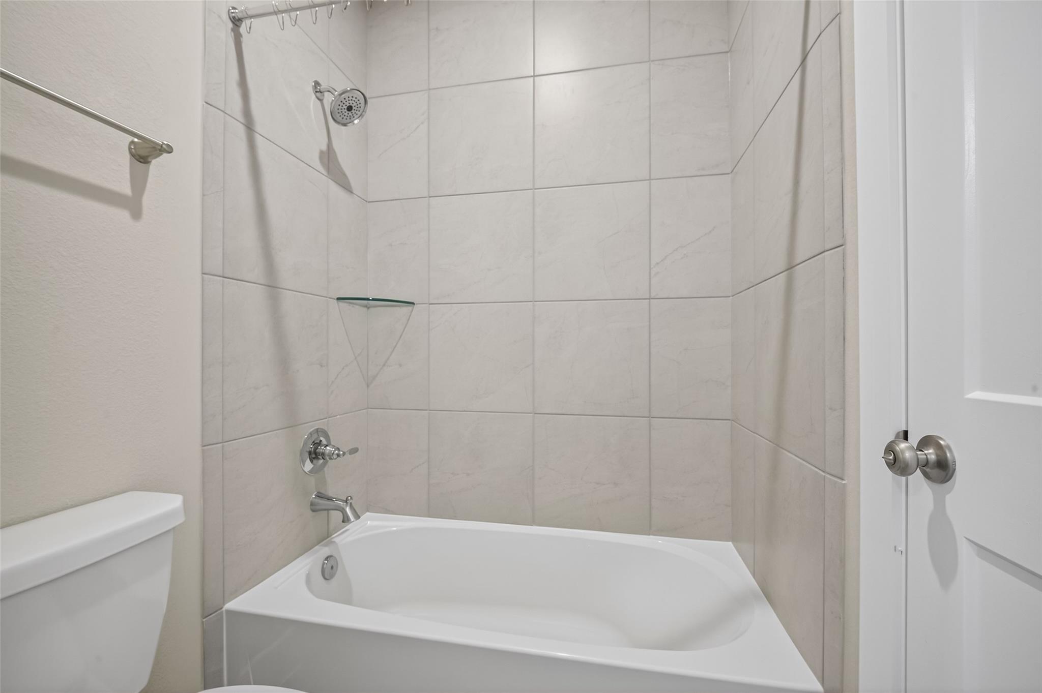 7219 Bayberry Crescent Lane