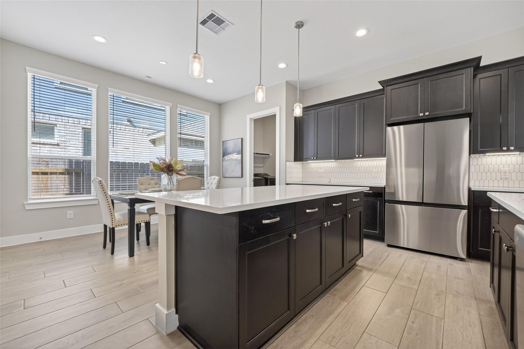 7219 Bayberry Crescent Lane