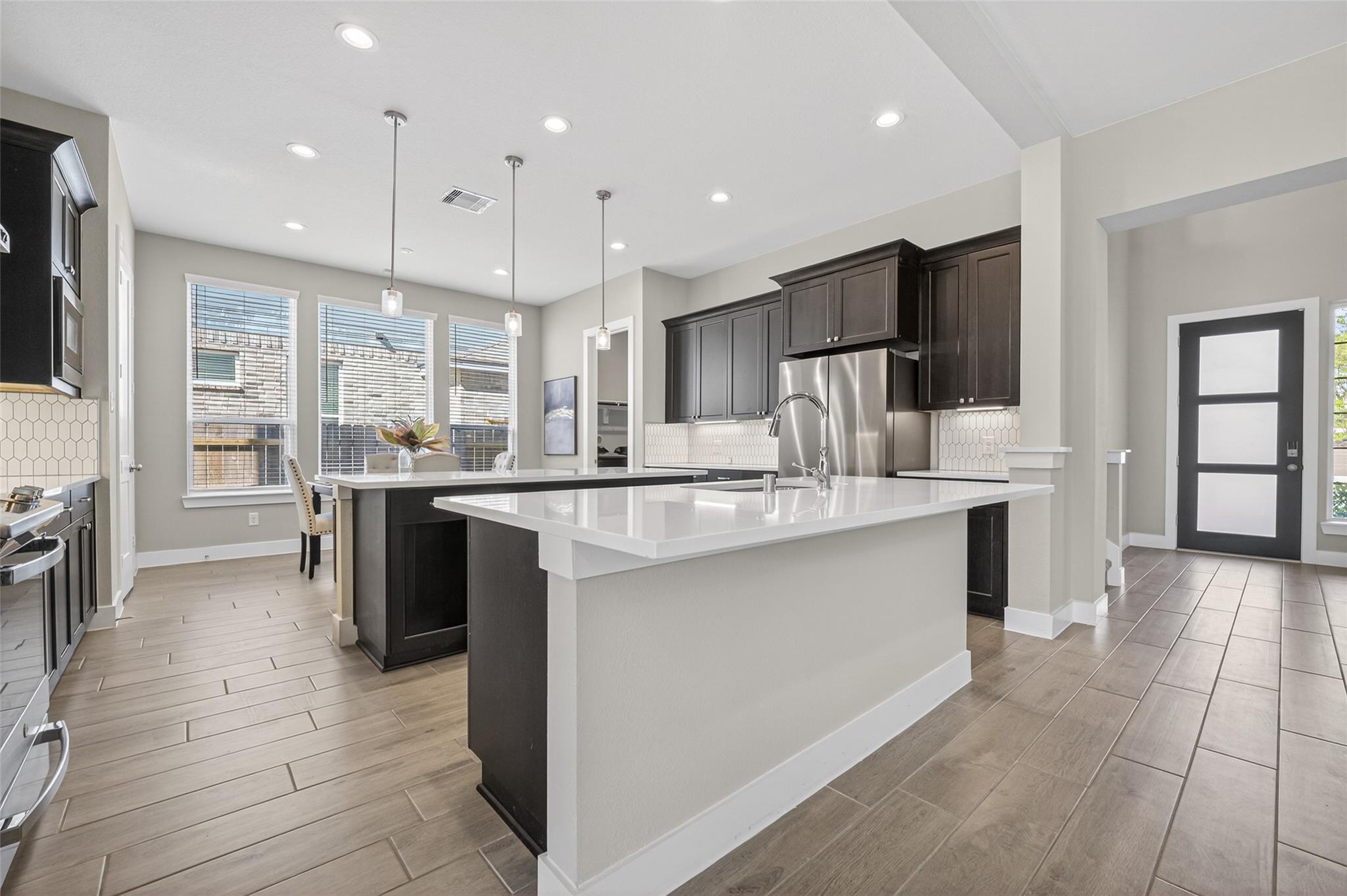 7219 Bayberry Crescent Lane