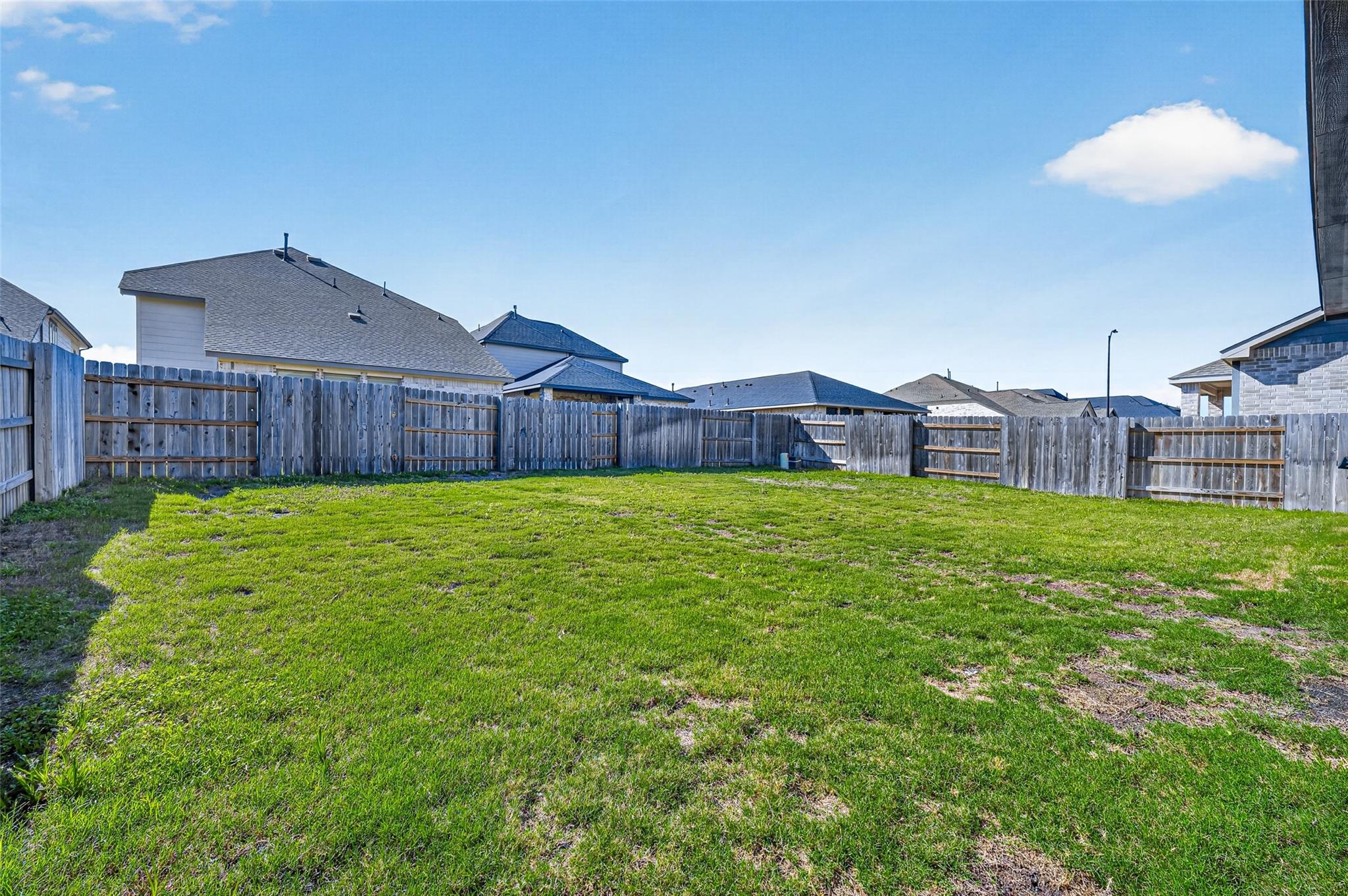 7219 Bayberry Crescent Lane