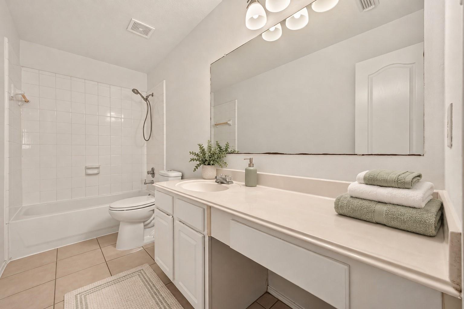 3111 Lantern Bay Lane