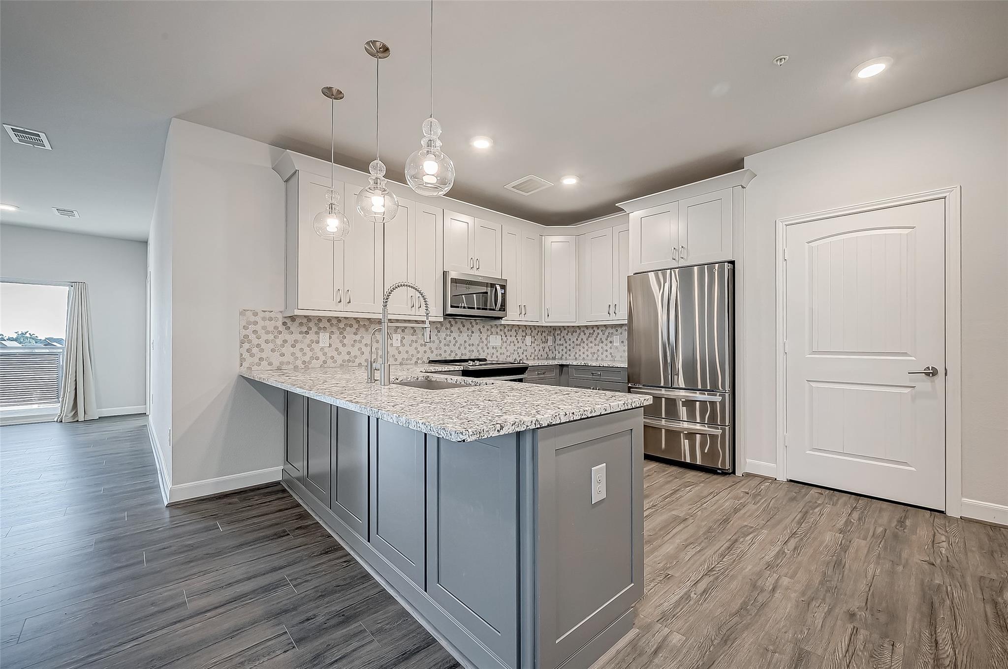 6804 Westview Drive # 1402