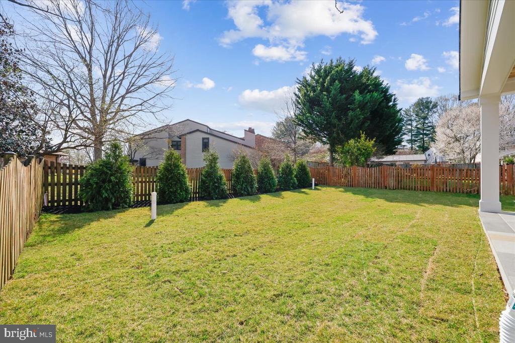 5312 BANGOR DRIVE