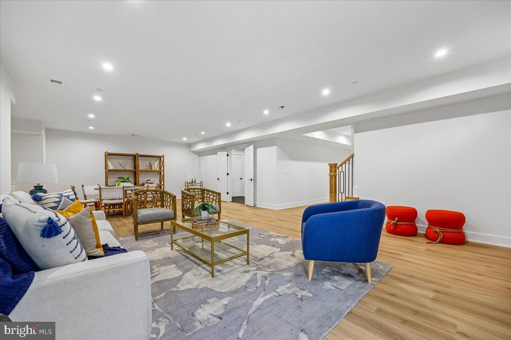 5312 BANGOR DRIVE
