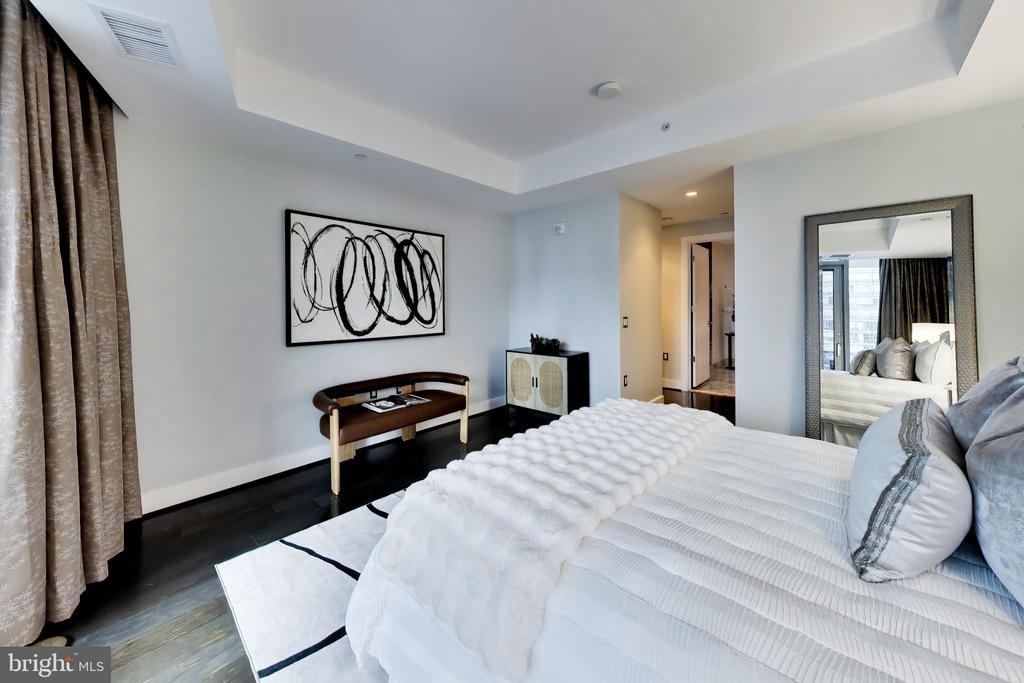 1881 N NASH STREET N Unit: 1403