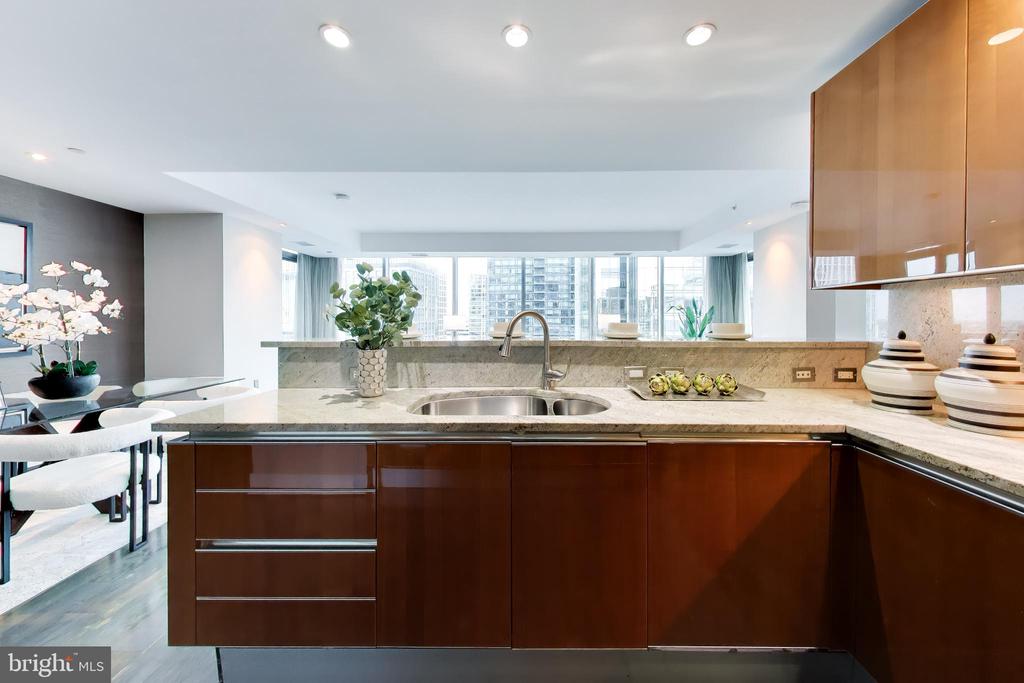 1881 N NASH STREET N Unit: 1403