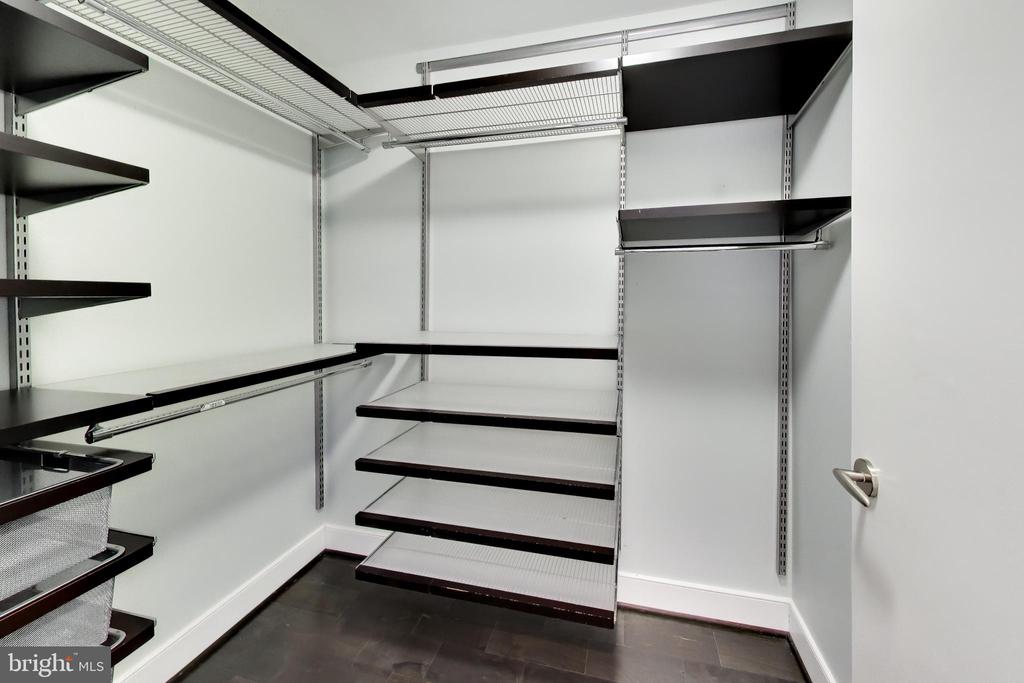 1881 N NASH STREET N Unit: 1403