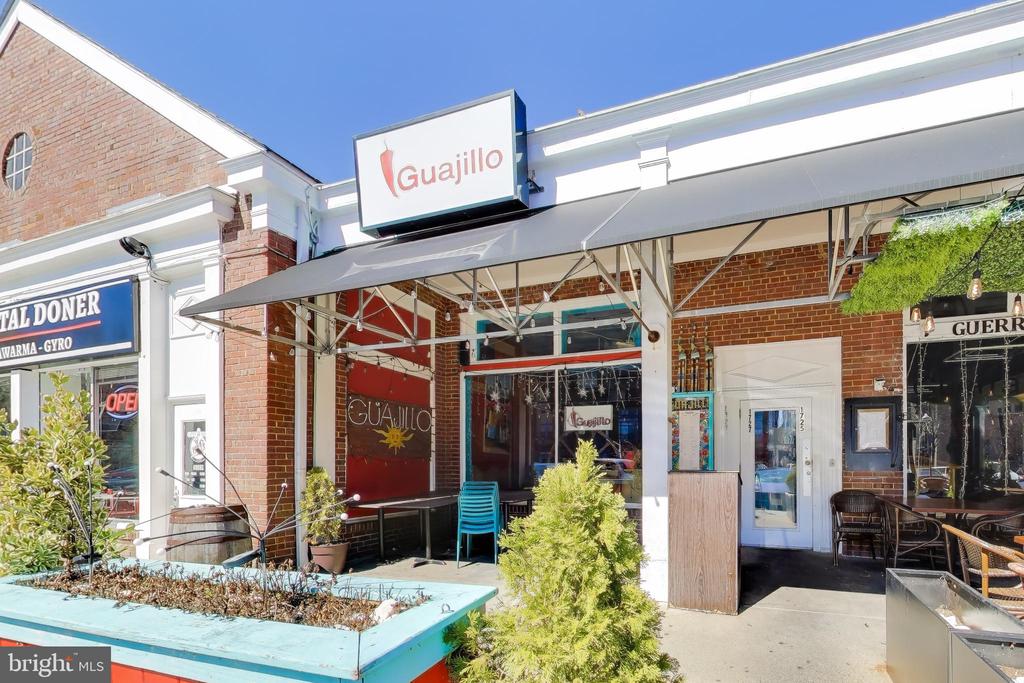 1881 N NASH STREET N Unit: 1403