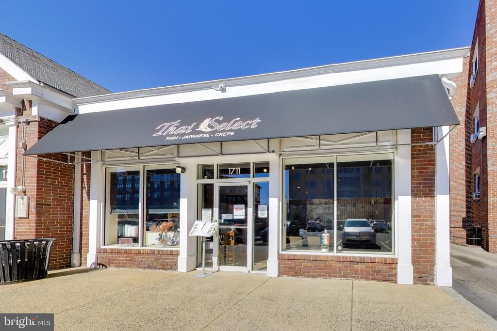 1881 N NASH STREET N Unit: 1403