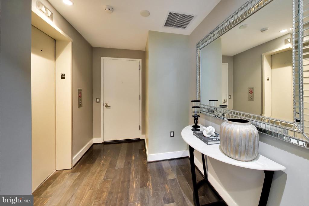 1881 N NASH STREET N Unit: 1403