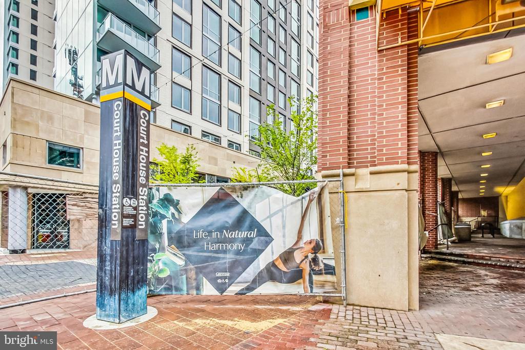 1881 N NASH STREET N Unit: 1403
