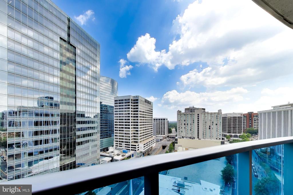 1881 N NASH STREET N Unit: 1403