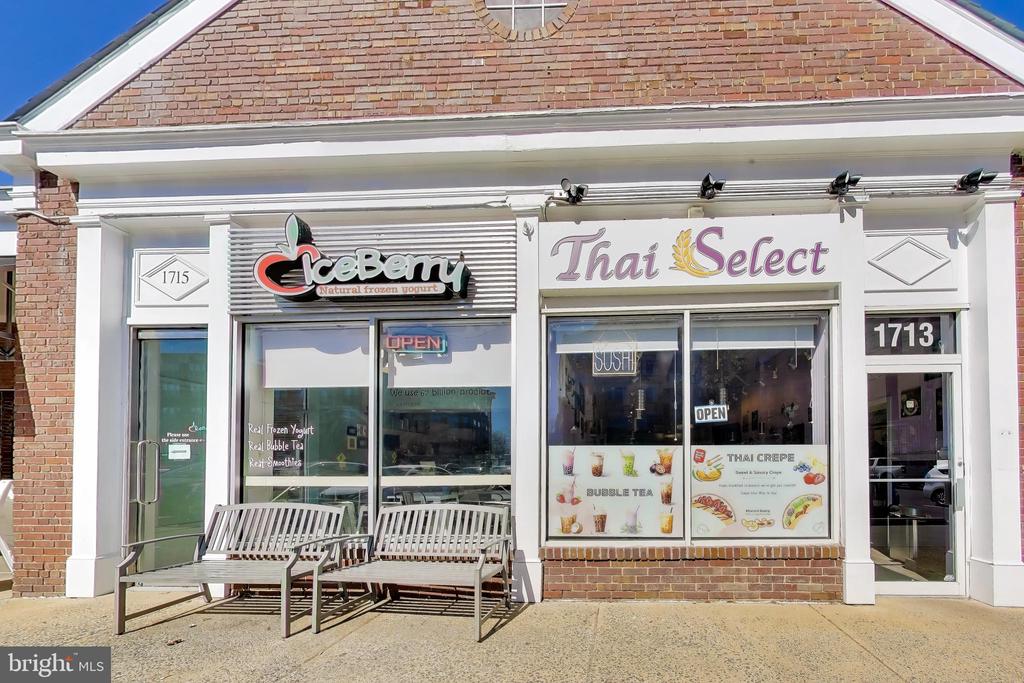 1881 N NASH STREET N Unit: 1403