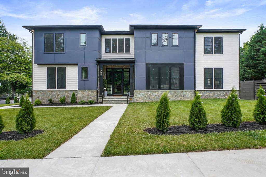 500 MALCOLM ROAD NW