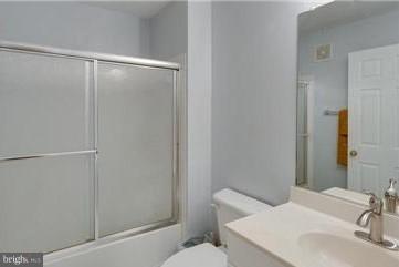 1587 LEEDS CASTLE DR #102,FAIRFAX Unit: 102