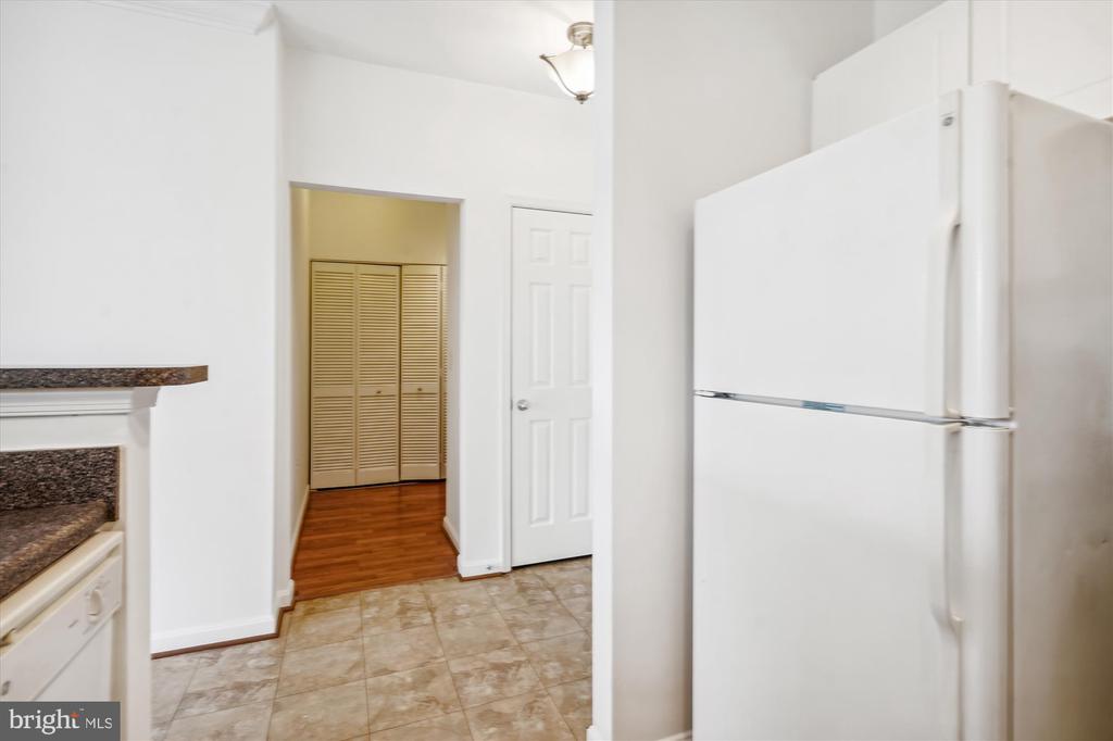 11350 ARISTOTLE DRIVE Unit: 7-202