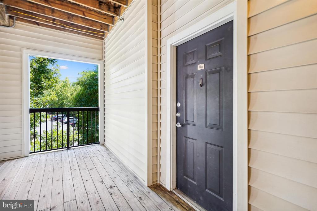 11350 ARISTOTLE DRIVE Unit: 7-202