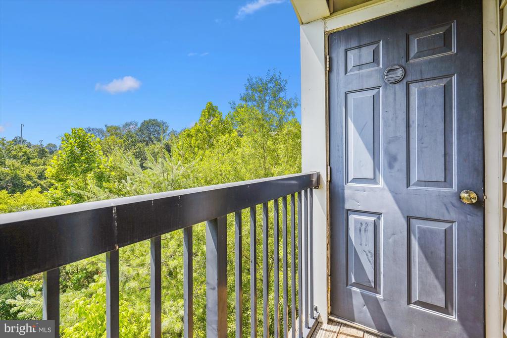 11350 ARISTOTLE DRIVE Unit: 7-202