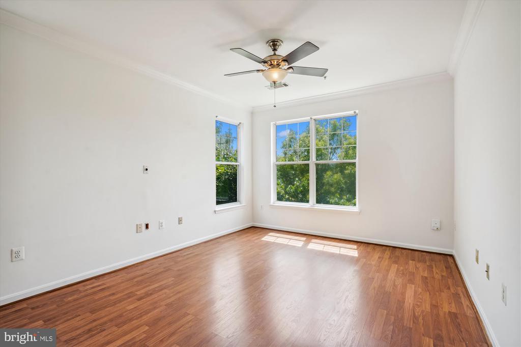 11350 ARISTOTLE DRIVE Unit: 7-202
