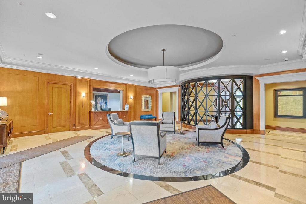 8220 CRESTWOOD HEIGHTS DR #1205,FAIRFAX Unit: 1205