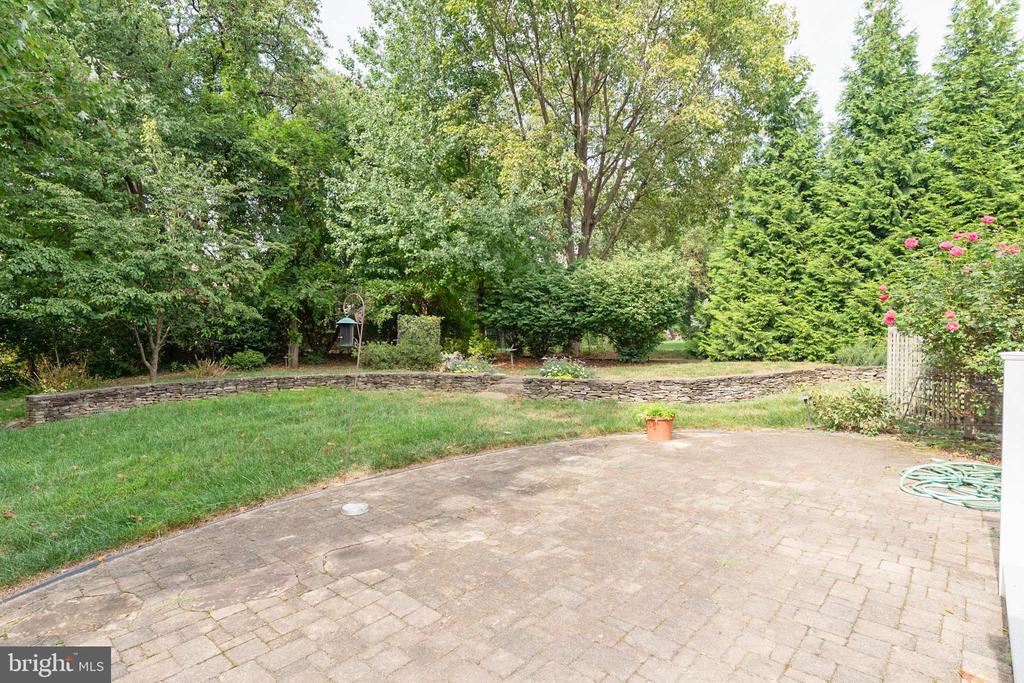 6956 BIRCH STREET