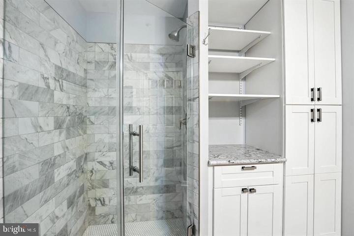 1547 NORTHERN NCK #201,FAIRFAX Unit: 201