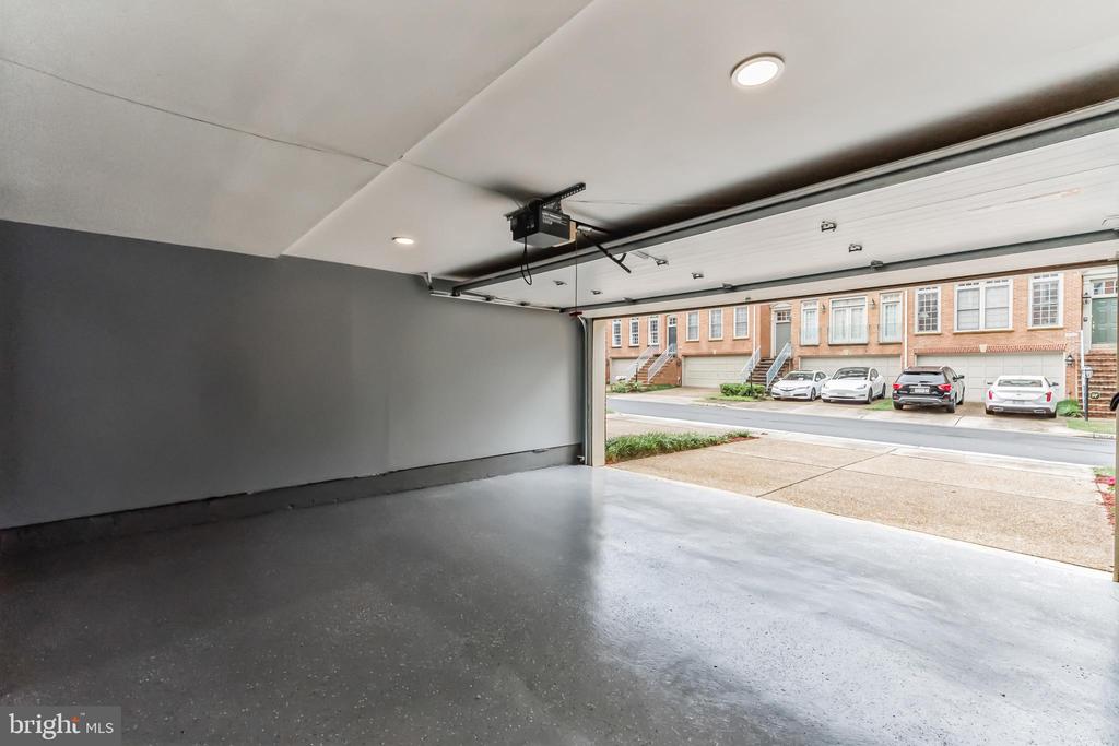 8048 KIDWELL TOWN COURT